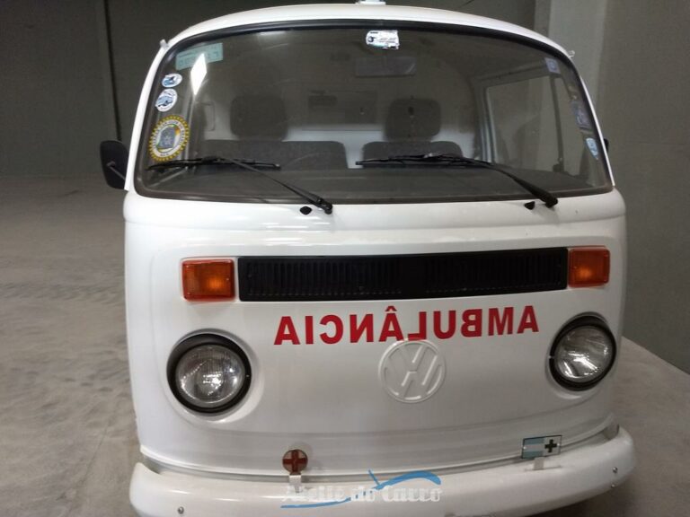 Ateli Do Carro Kombi Ambul Ncia Papa Tudo Como Zero